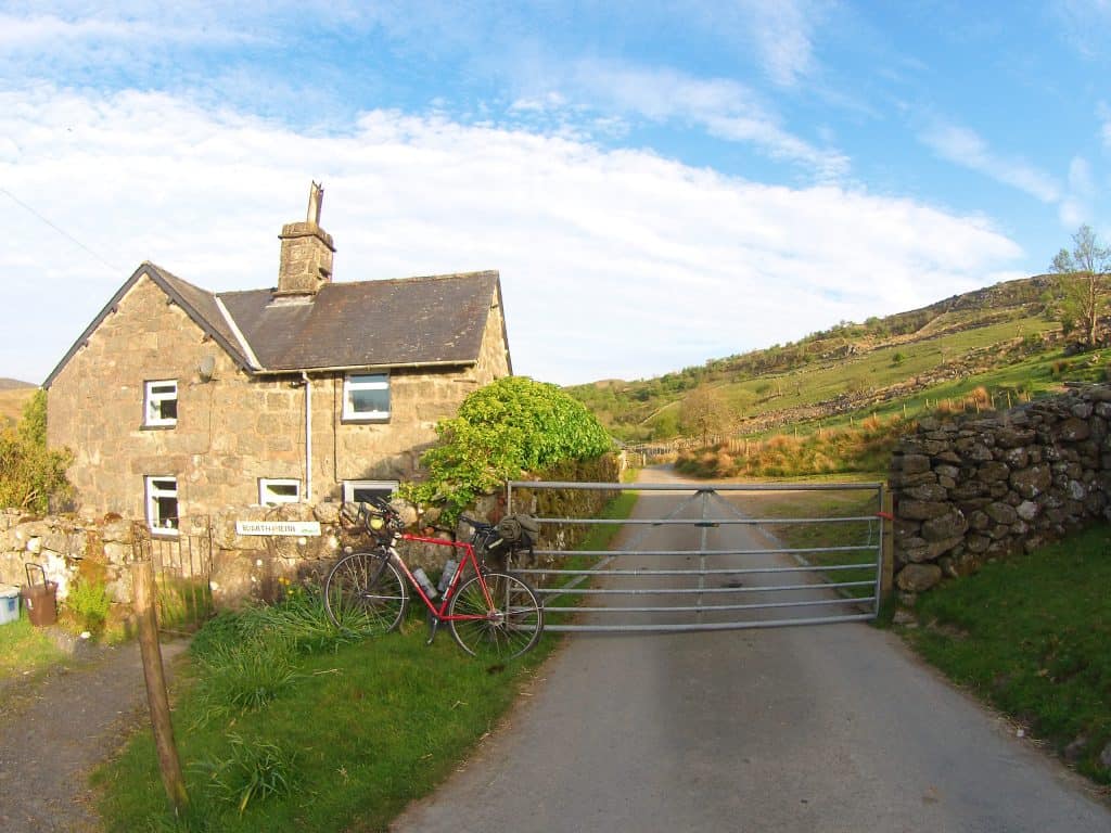 Devilishly Elegant SR600 27