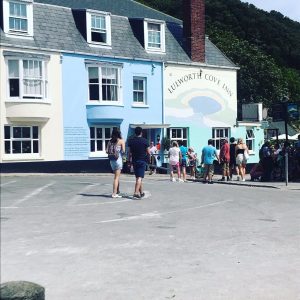 Sunseekers & Moonrakers 300 21